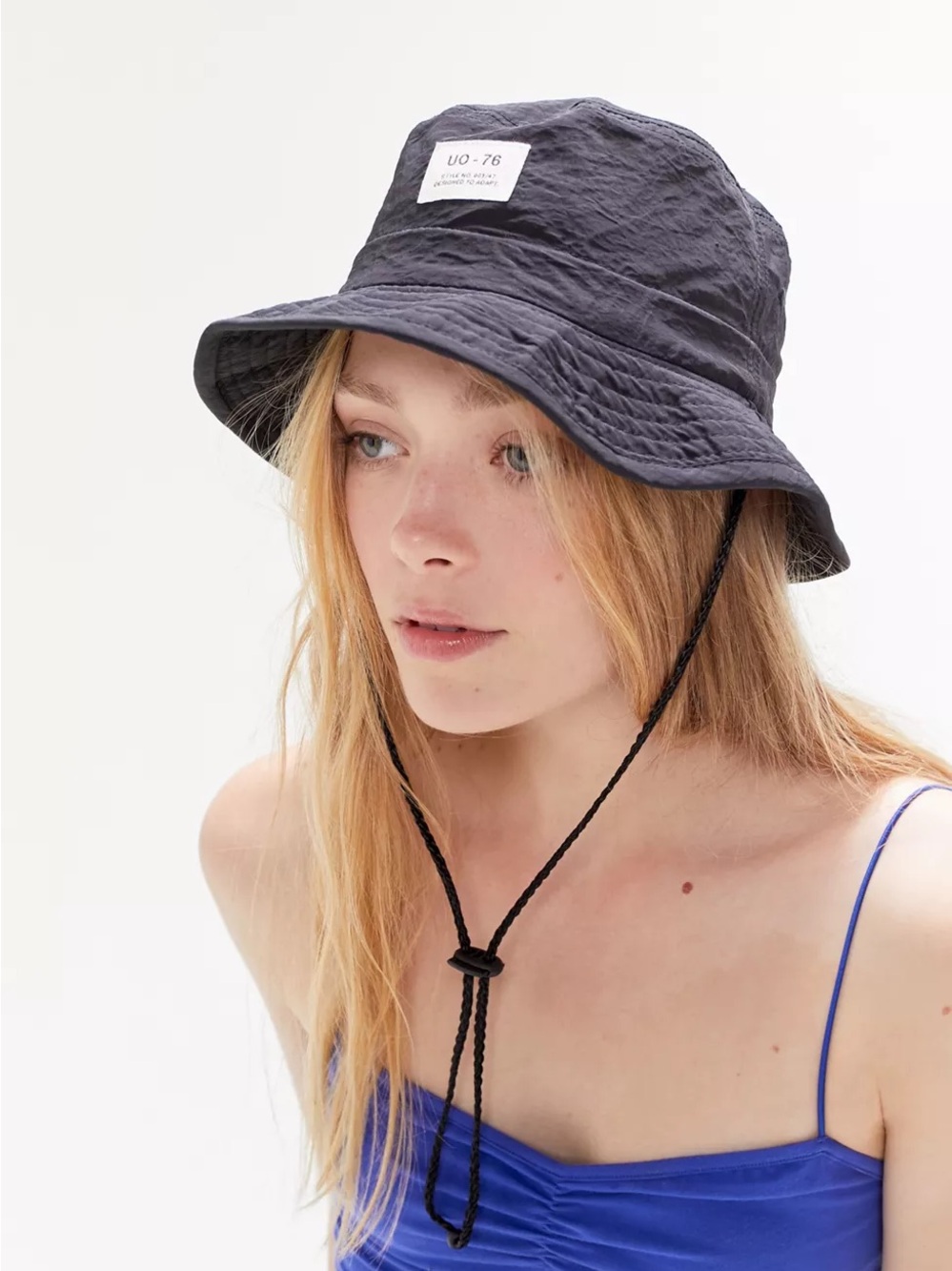 Urban Outfitters UO Drawstring Bucket Hat Black Unisex - Picture 2 of 6